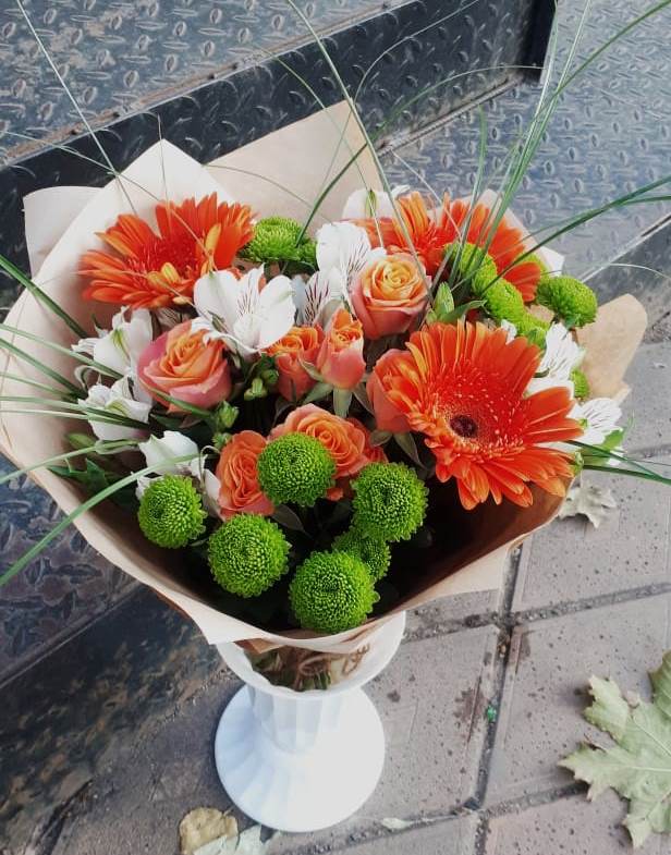 Букет цветов из: Герберы, Хризантемы, Альстромерии и Розы в Залари