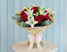 Букет цветов из:  Лилии и Розы в Залари