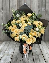 Букет цветов из:  Розы и Лизиантусы в Залари