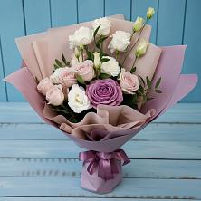 Букет цветов из:  Розы и Лизиантусы в Залари