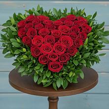 Цветочная композиция из Розы в виде сердца #REPLACE_PRED# Залари