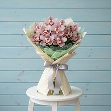 Букет цветов из:  Орхидеи и Розы в Залари