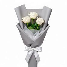 Букет 3 белые розы в Залари