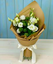 Букет цветов из:  Хризантемы и Лизиантусы #REPLACE_PRED# Залари