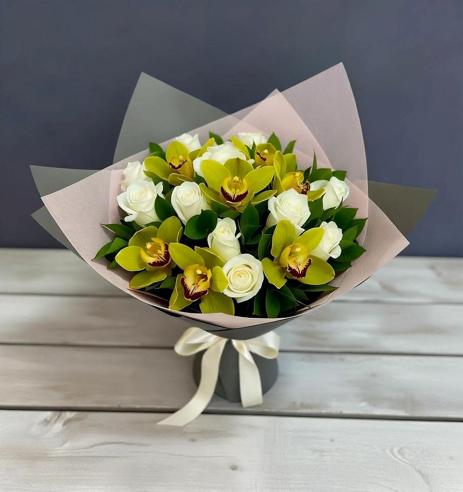 Букет цветов из: Орхидеи и Розы в Залари