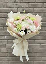 Букет цветов из:  Гвоздики, Розы, Лизиантусы и Хризантемы в Залари