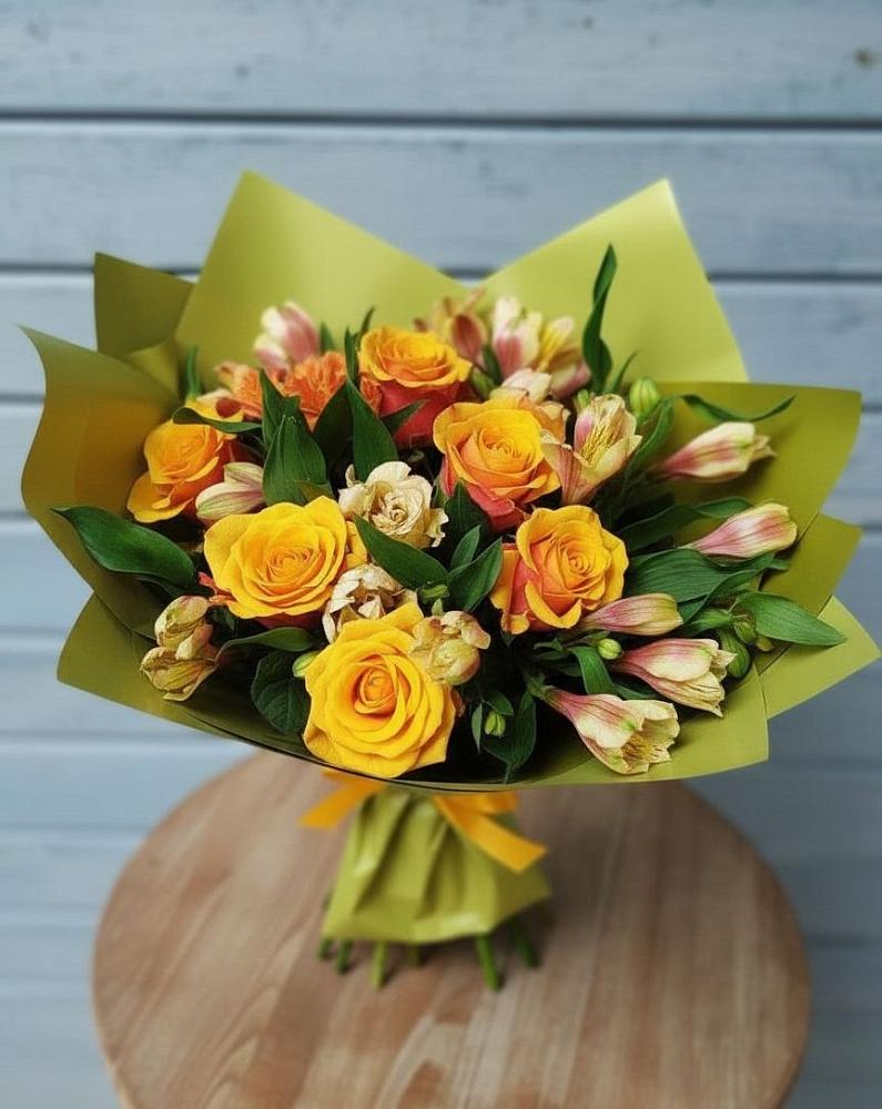 Букет цветов из: Альстромерии и Розы в Залари
