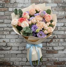 Букет цветов из:  Розы, Лизиантусы и Гвоздики в Залари