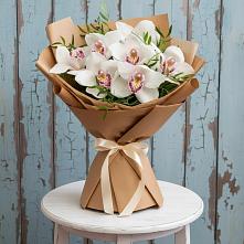 Букет цветов из:  Орхидеи и Розы #REPLACE_PRED# Залари