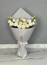 Букет цветов из:  Розы и Лизиантусы #REPLACE_PRED# Залари